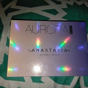 Aurora Anastasia Beverly hills highlight palette